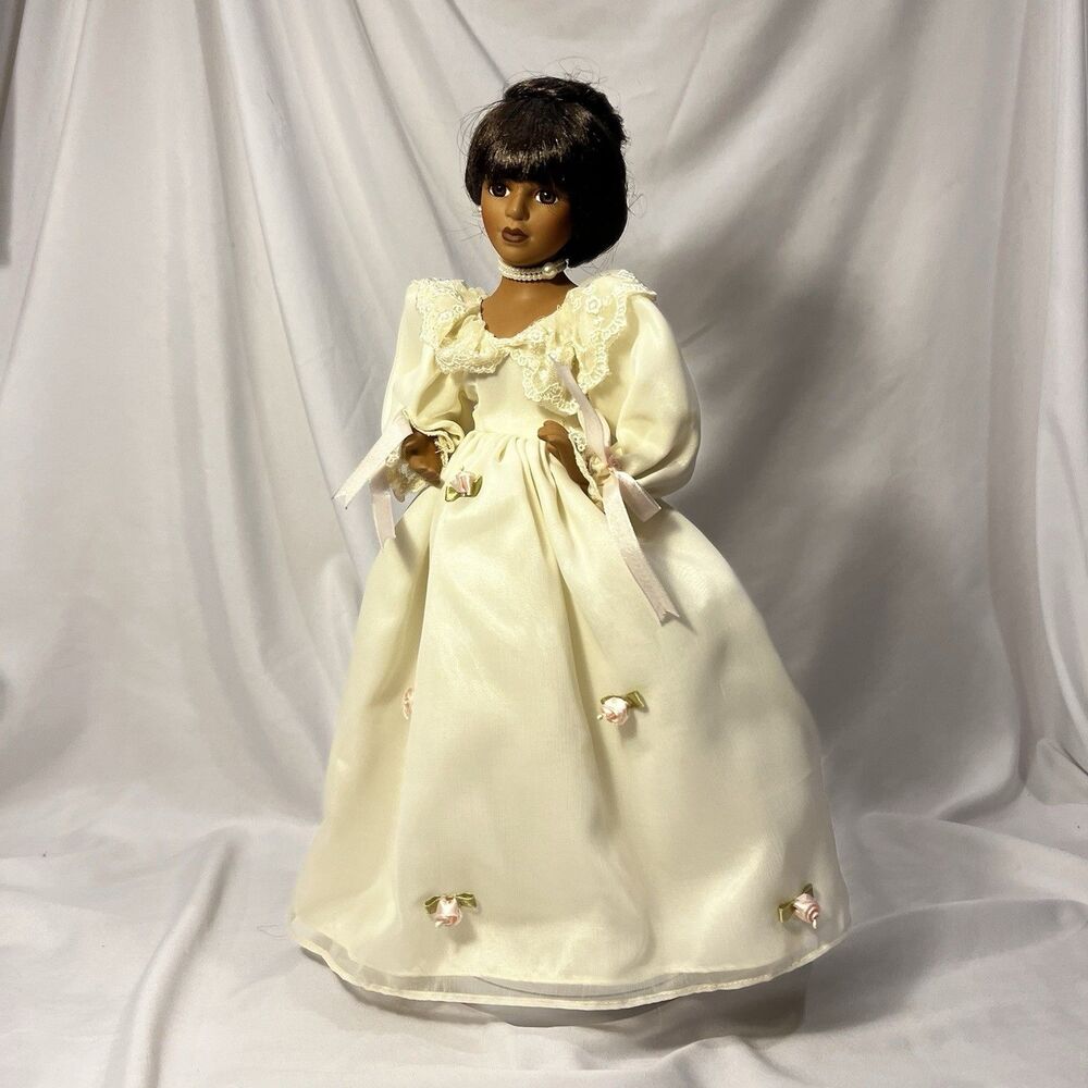 Vintage Avon Fine Collectibles JOYCE African American w/Stand (no Baby)